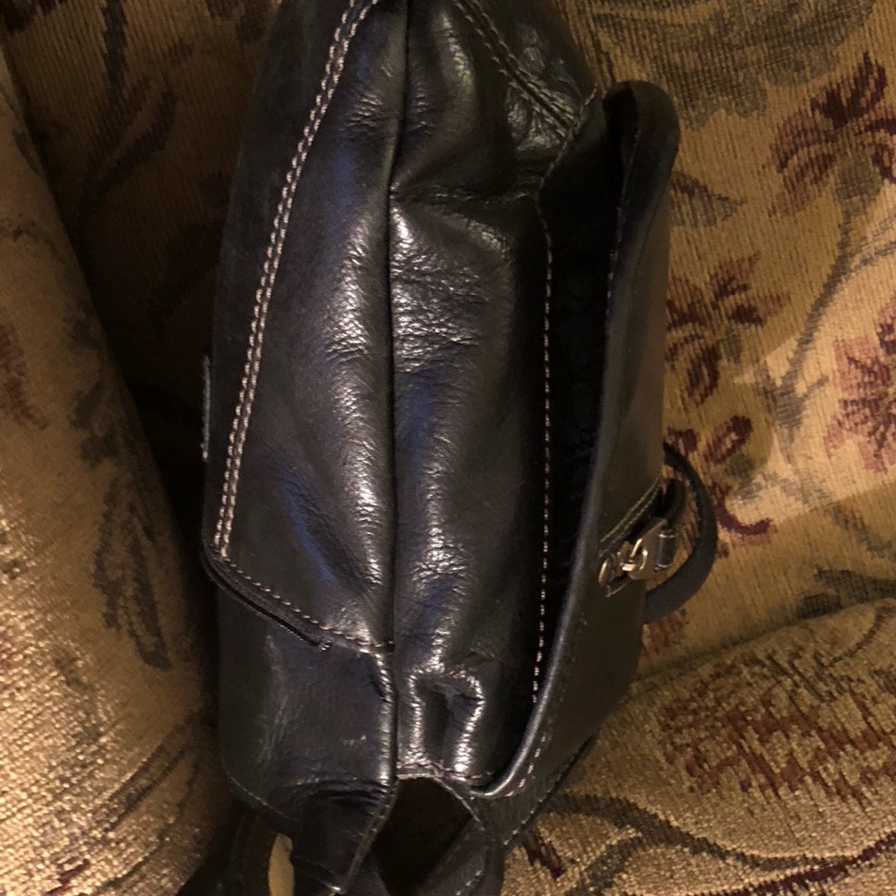 Wmn’s Fossil crossbody purse - Picture 8 of 10